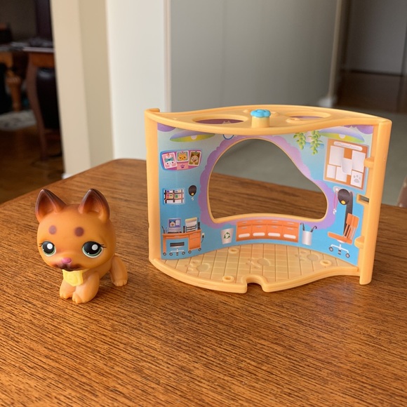 Littlest Pet Shop Authentic LPS #357 German Shepherd Hasbro 2007 - Picture 3 of 6